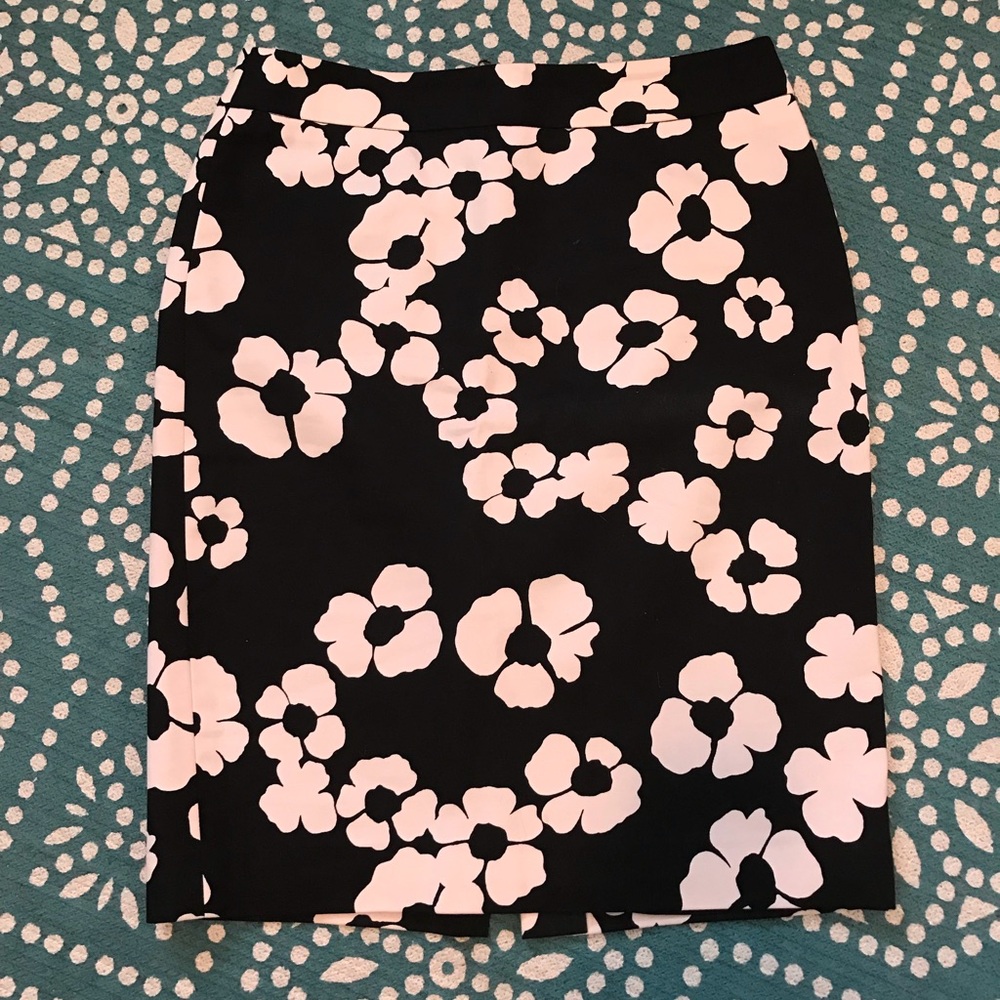 Floral print pencil skirt